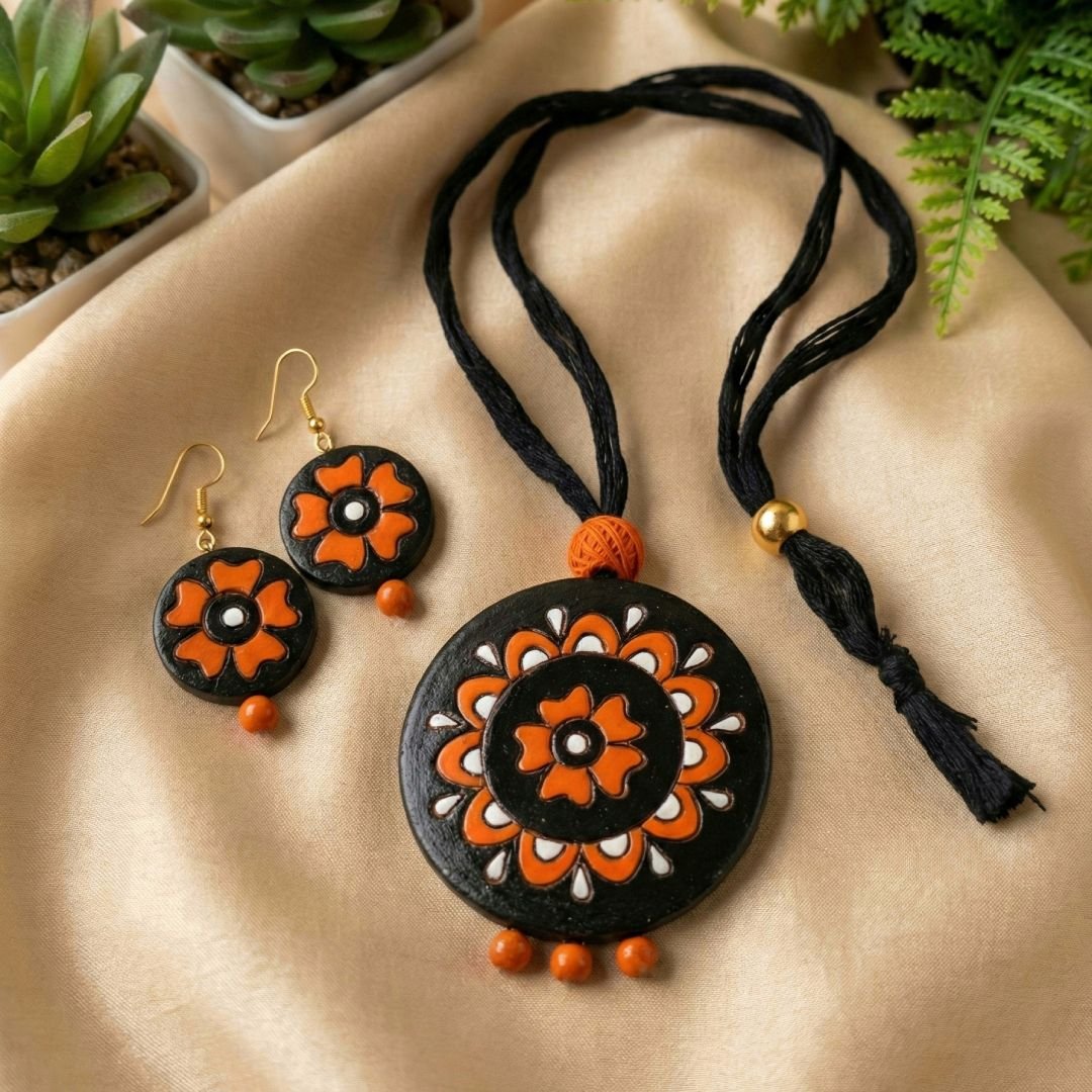 Handcrafted Terracotta Jewellery Set (Black And Orange)