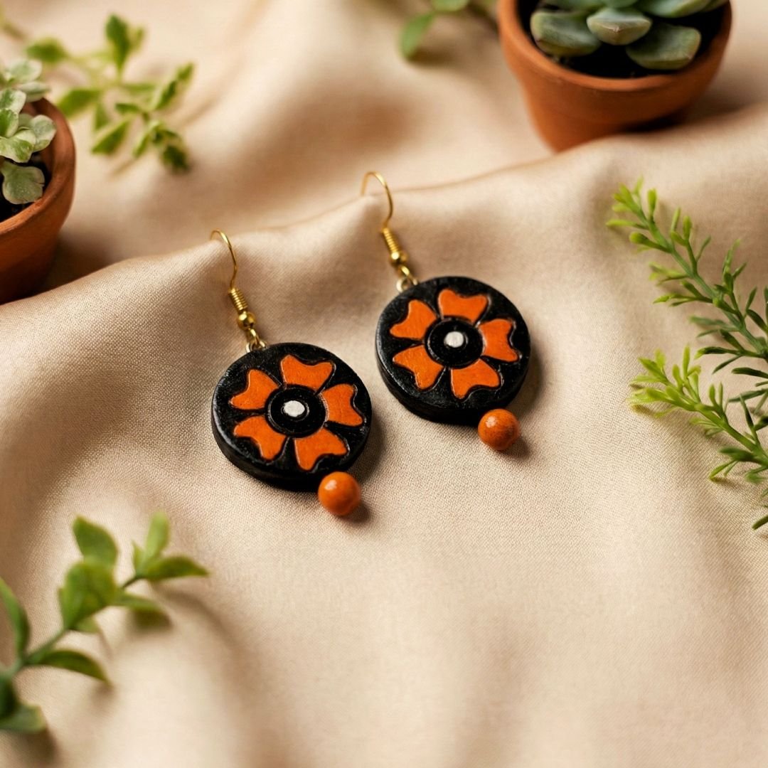 Handcrafted Terracotta Jewellery Set (Black And Orange) - Image 3